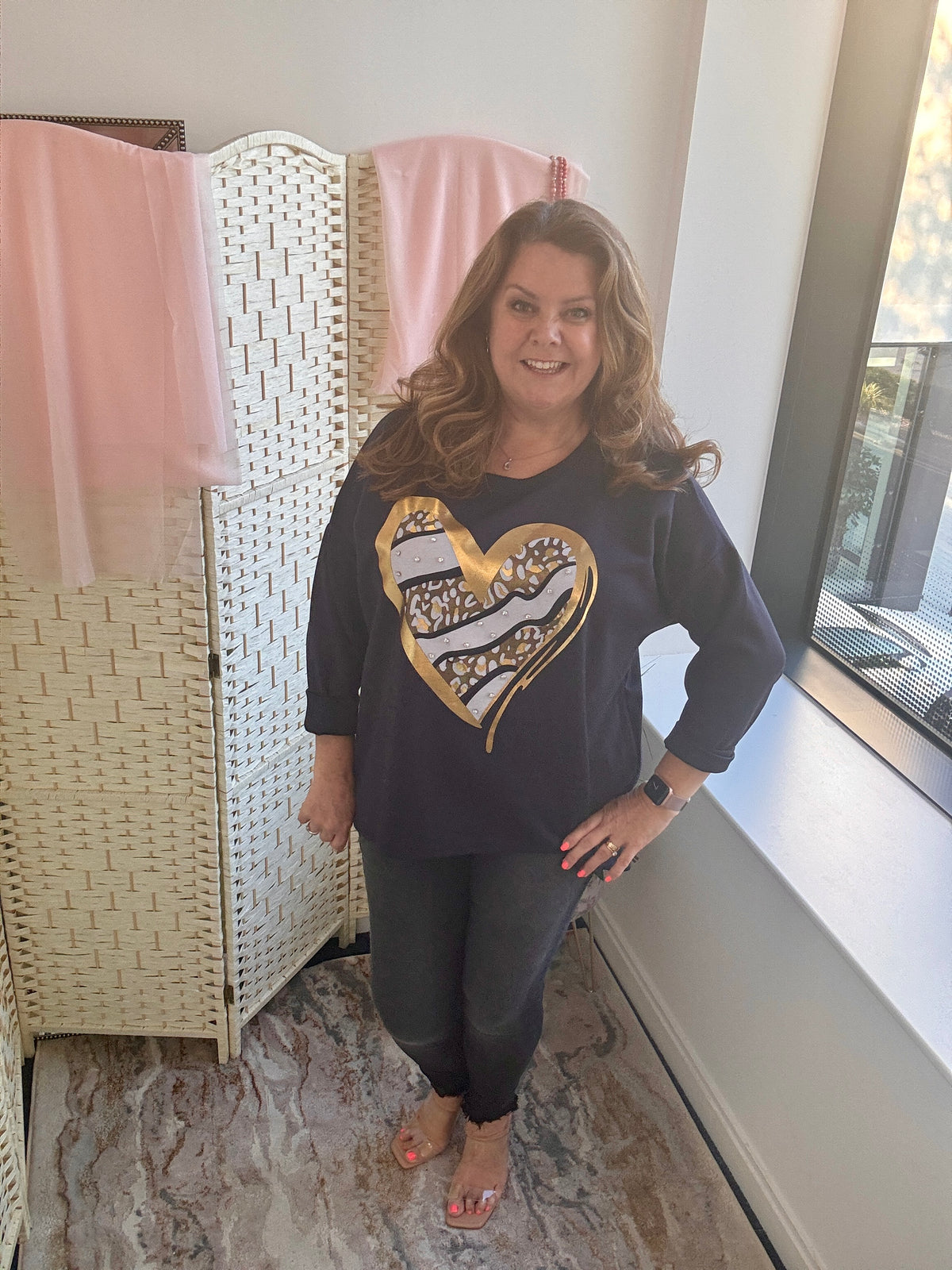 Heather heart hi-lo sweatshirt