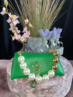 Pearl mini bag with chain