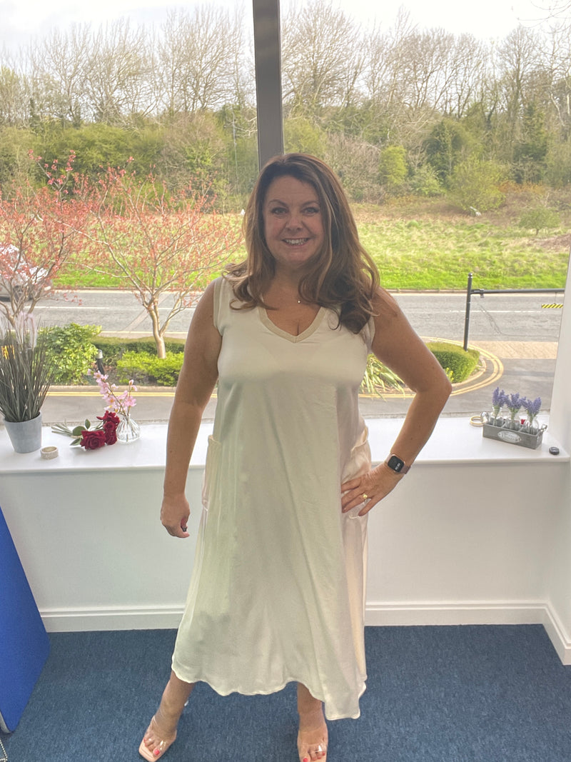 Sakura satin feel shift dress